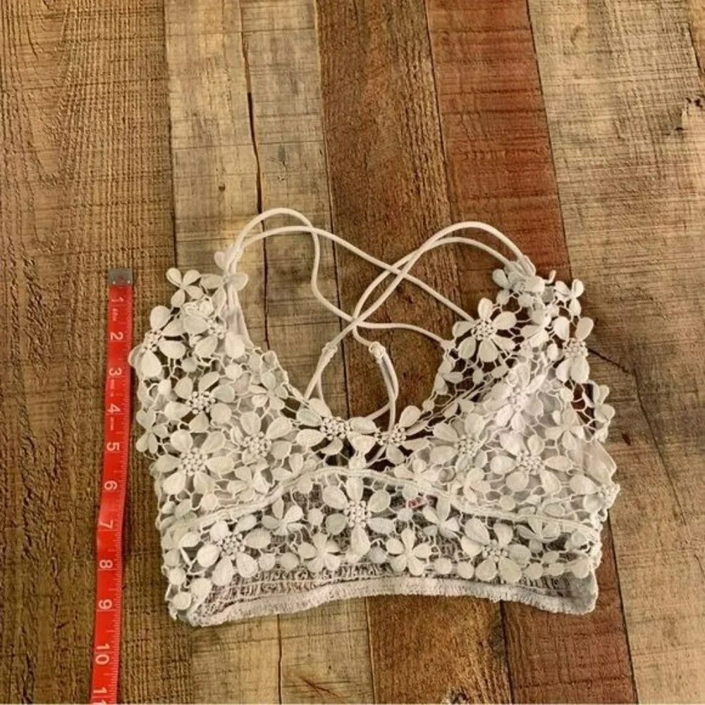 Free People Intimately womens size small white Flower lace bralette - Picture 6 of 7